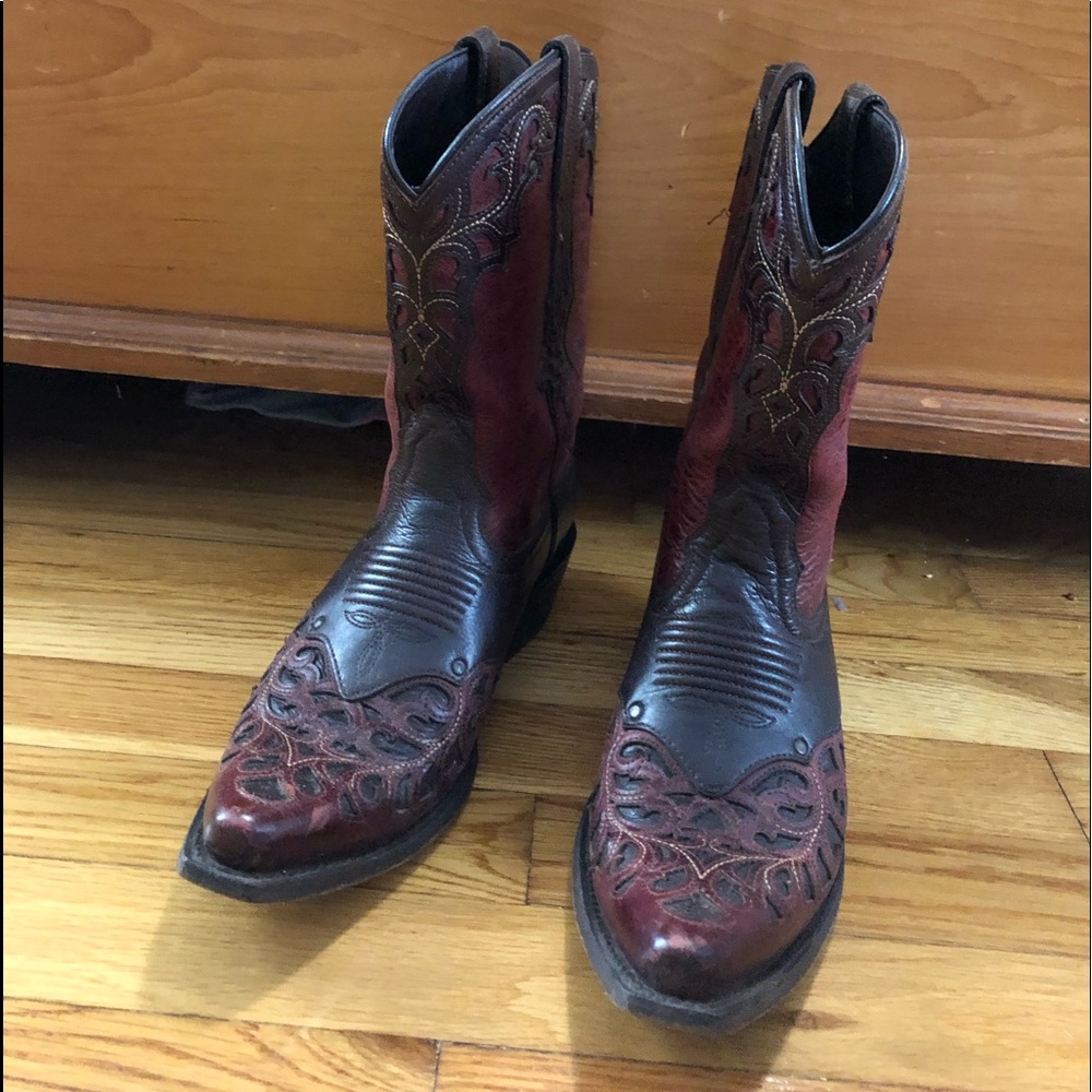 Ariat Cowboy Boots